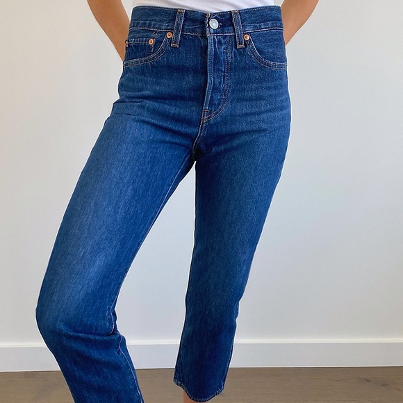 NWT Levi’s Wedgie Straight Jeans 28 / 26L - Picture 4 of 9